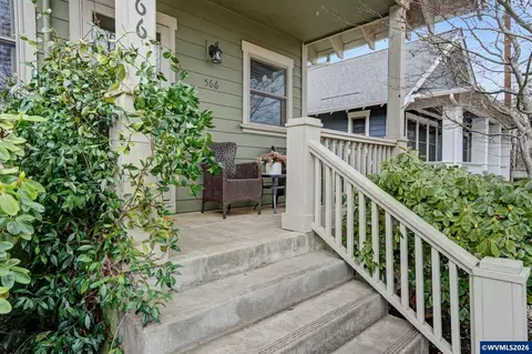 566 Edwards Rd, Monmouth, OR 97361