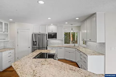 Kitchen - 742 E Main St, Sublimity, OR 97385 photo 3 of 5