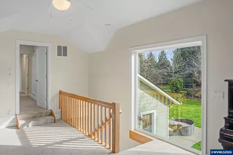 Entry Way - 742 E Main St, Sublimity, OR 97385 photo 5 of 7