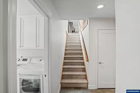 Entry Way - 742 E Main St, Sublimity, OR 97385 photo 3 of 7