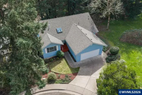 1075 NW Charlemagne Pl, Corvallis, OR 97330