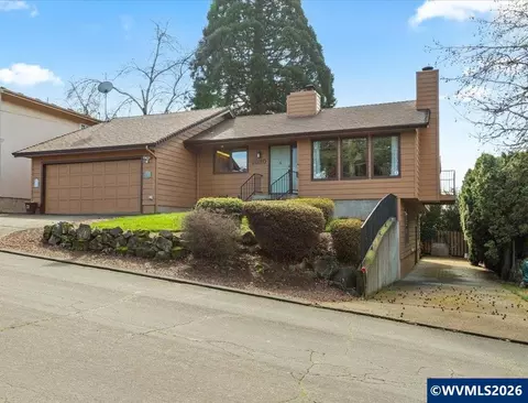 1030 Morningside Dr SE, Salem, OR 97302