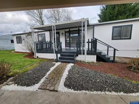 5050 SE Columbus St #78, Albany, OR 97322