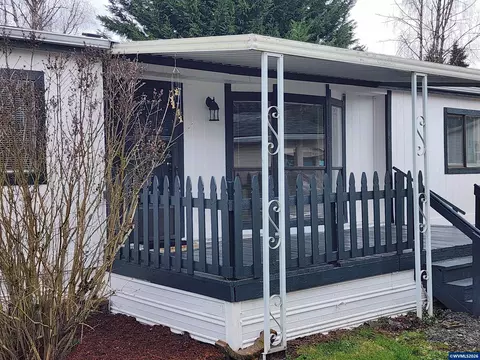 5050 SE Columbus St #78, Albany, OR 97322