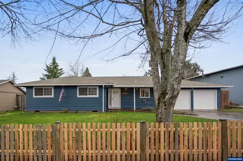 4835 Driftwood Ct NE, Salem, OR 97305