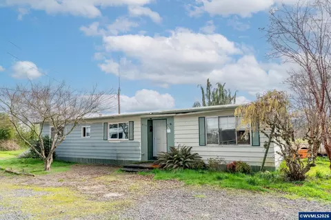 615 Vaughan Ln, Lebanon, OR 97355