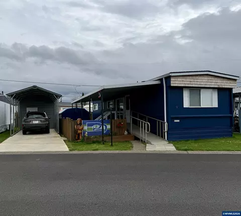 204 Cascade Dr #9, Lebanon, OR 97355