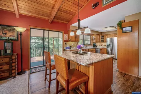 Kitchen - 11046 Winstanley Dr SE, Lyons, OR 97358 photo 1 of 4