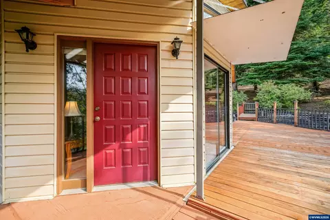 Entry Way - 11046 Winstanley Dr SE, Lyons, OR 97358 photo 1 of 1