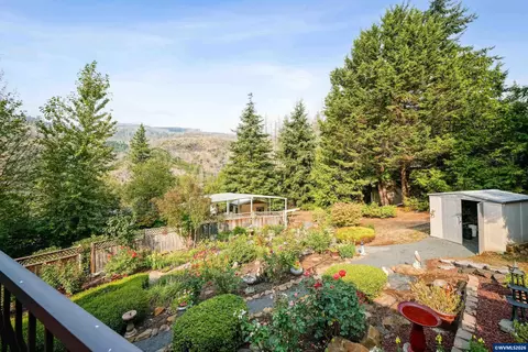Exterior - 11046 Winstanley Dr SE, Lyons, OR 97358 photo 6 of 11