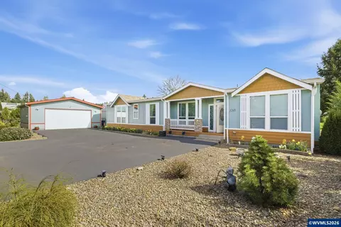 1205 37th Ave, Sweet Home, OR 97386
