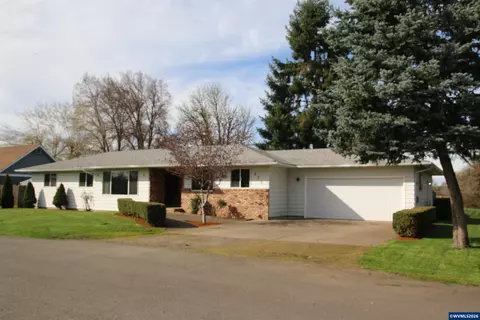 500 Hausman Ave, Brownsville, OR 97327
