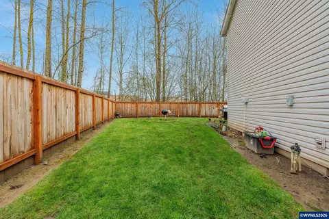 Exterior - 1416 Falcon Lp Lp, Independence, OR 97351 photo 5 of 11
