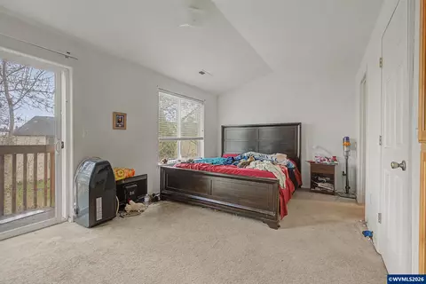 Bedroom - 1416 Falcon Lp Lp, Independence, OR 97351 photo 6 of 6