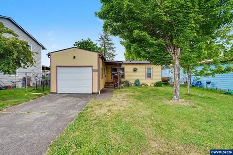 1255 SE Hood St, Albany, OR 97322