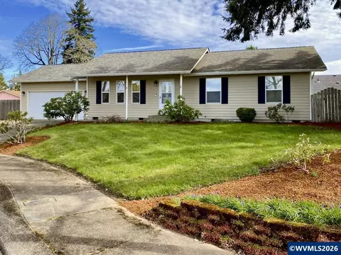 515 Angelee Ct, Lebanon, OR 97355