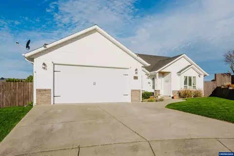 523 NW Harold St, Sublimity, OR 97385