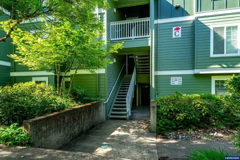 6298 SW Grand Oaks Apt C304 Dr, Corvallis, OR 97333