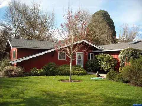 4850 NW Crescent Valley Dr, Corvallis, OR 97330