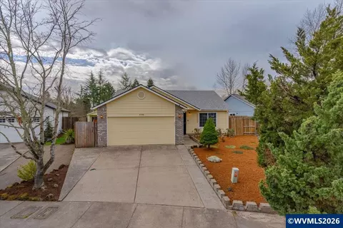 4796 Carolina Ave NE, Salem, OR 97305