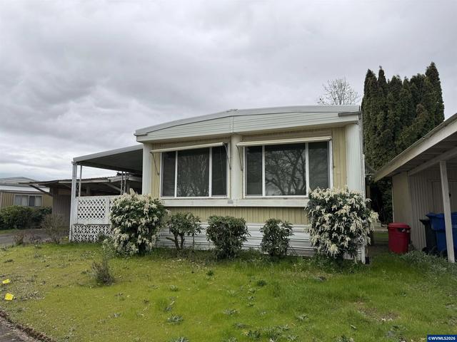 5355 River Rd N #15, Keizer, OR 97303