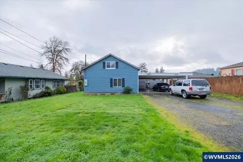 805-815 4th Ave, Sweet Home, OR 97386