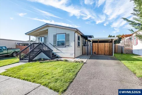 830 N Main St #30, Mount Angel, OR 97362