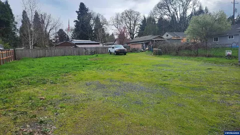 3103 Main St, Sweet Home, OR 97386