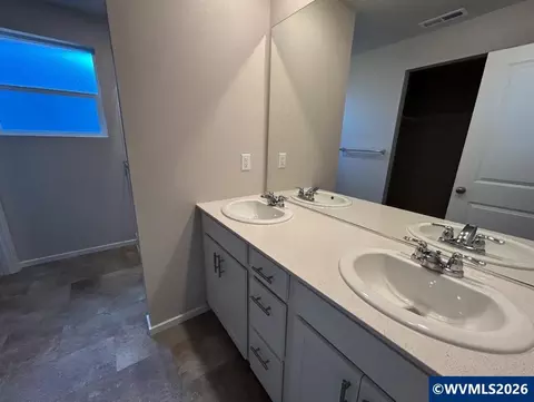 2676 U St, Springfield, OR 97477 photo 16