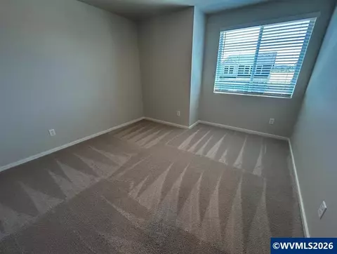 2676 U St, Springfield, OR 97477 photo 13