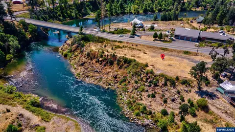 133 Riverview St, Gates, OR 97346 photo 4