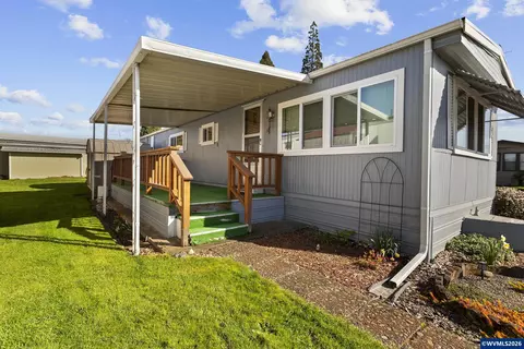 3096 Rainbow Lp Lp, Hubbard, OR 97032 photo 2