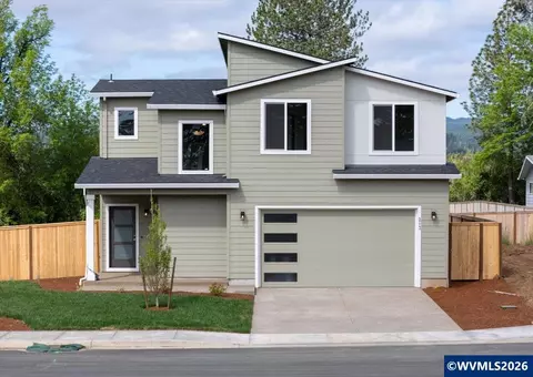 213 NW Royal Ave, Dallas, OR 97338