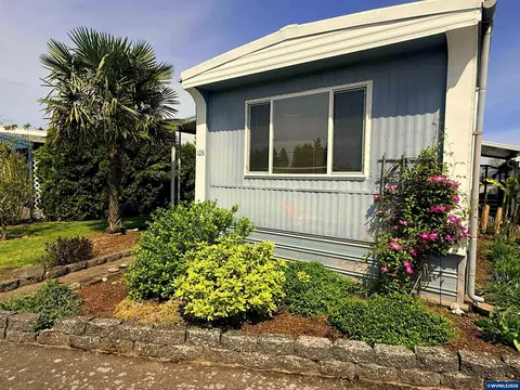 2232 42nd Ave NE #106, Salem, OR 97317