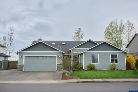 9754 Willamette St, Aumsville, OR 97325