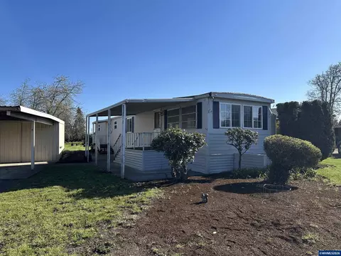 16688 NE Highway 99e #48, Woodburn, OR 97071