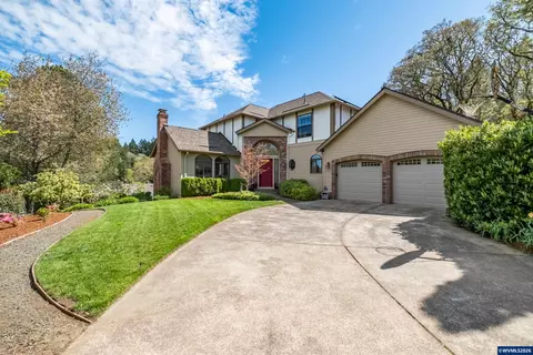 2153 NW Kari Pl, Corvallis, OR 97330