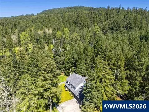 75325 Mosby Creek Rd, Cottage Grove, OR 97424