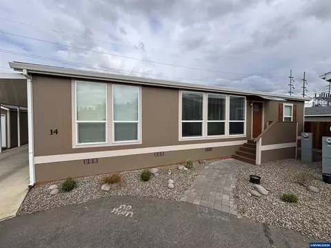 1220 Monmouth St #14, Independence, OR 97351
