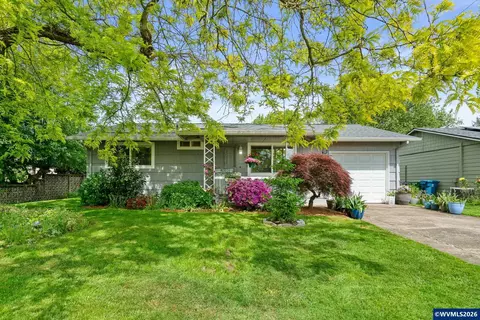 1153 Dellmoor Way, Woodburn, OR 97071