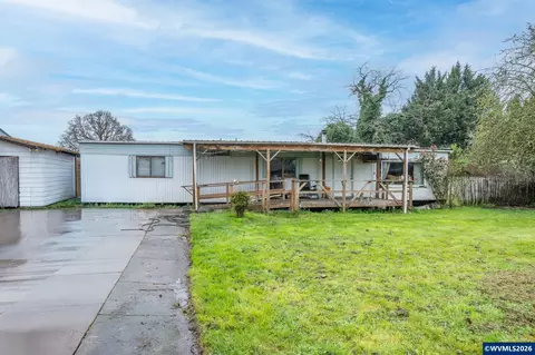 37174 Pony Rd, Lebanon, OR 97355