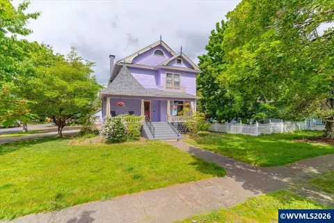 1113 Cottage St NE, Salem, OR 97301