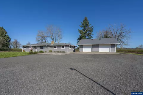 38565 Robinson Dr, Scio, OR 97374