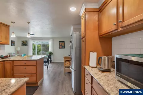 Kitchen - 1490 Acacia Ave, Eugene, OR 97408 photo 1 of 6