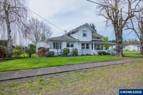 504 Washburn St, Brownsville, OR 97327