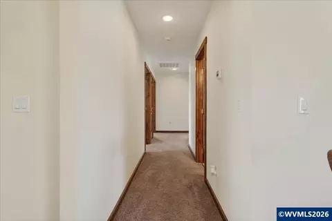 Entry Way - 11294 Mehama Hts SE, Lyons, OR 97358 photo 2 of 4