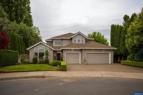 915 Irwin Ct NE, Keizer, OR 97303