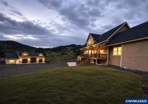 34370 Hawk Hill Rd, Philomath, OR 97370