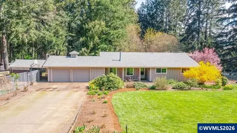 4466 Viewcrest Rd S, Salem, OR 97302