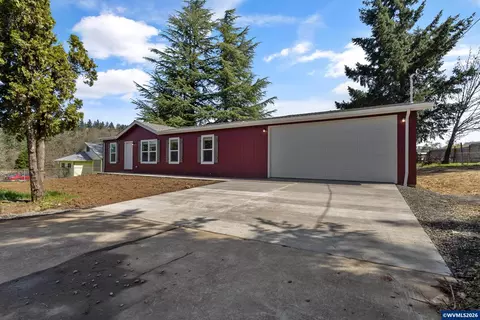 365 Mountain View Rd, Sweet Home, OR 97386